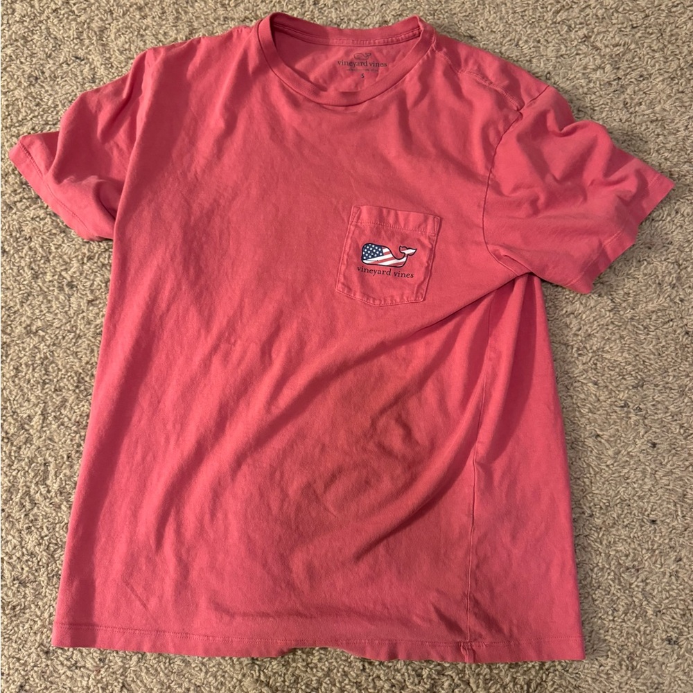 Red vineyard, vine size small perfect for Fourth of July
